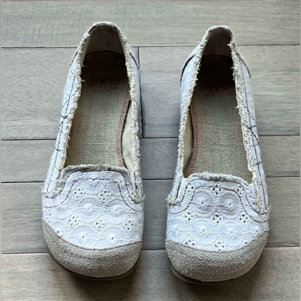 BKE Women’s Flats: Playup Size 9M